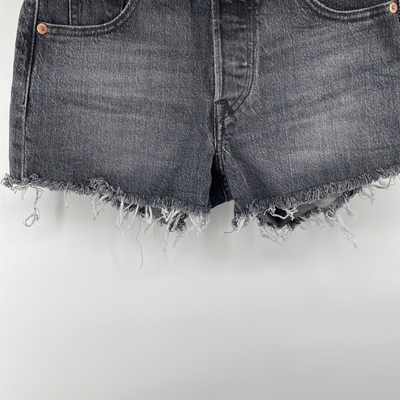 Levi’s premium high-rise cutoff jean shorts black sz 23 summer vacation - Picture 8 of 11